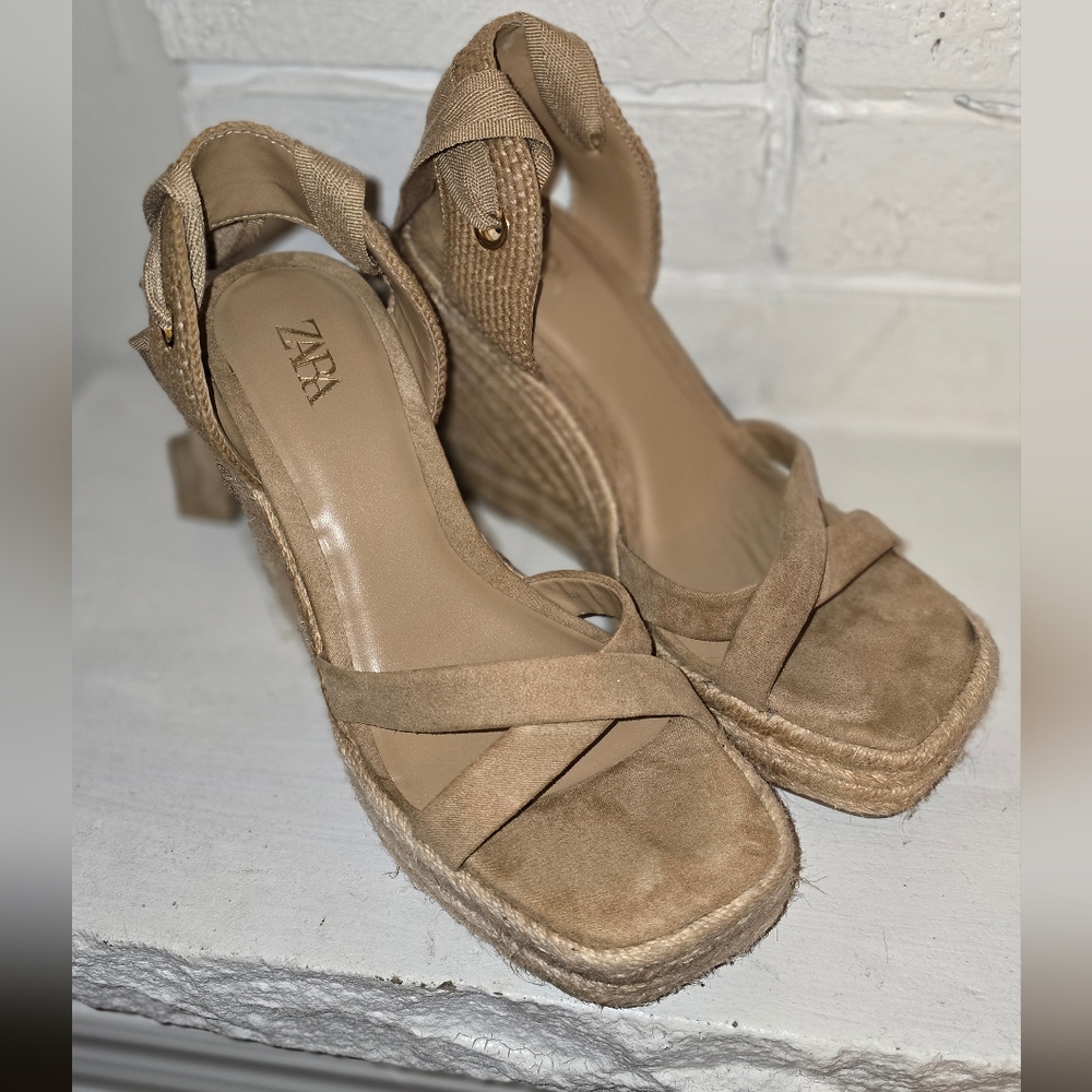 Lace up Wedges